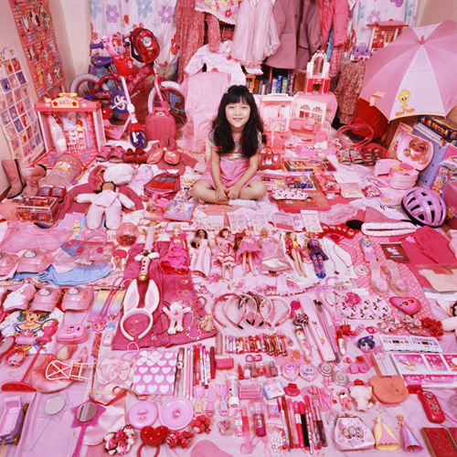 The Pink Project - Jiyeon and Her Pink Things, Light jet Print, 2007